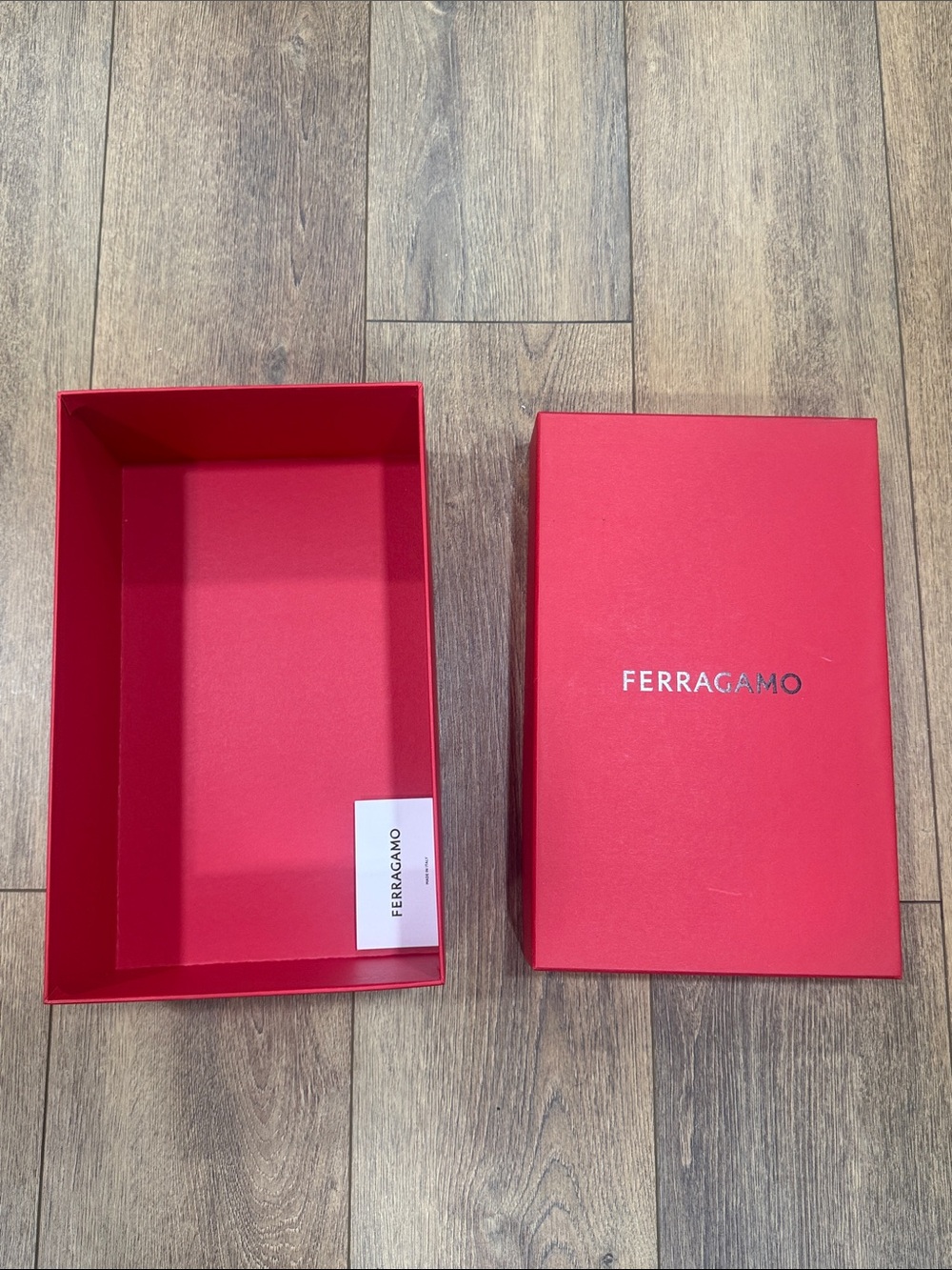 FERRAGAMO red shoebox